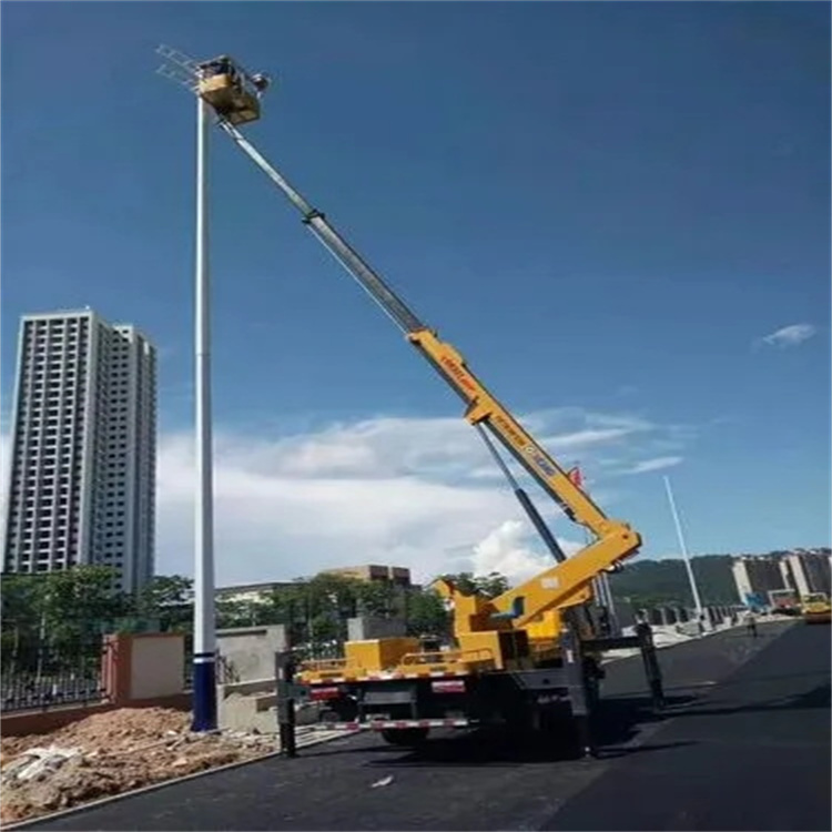 纳雍维修路灯的曲臂升降车出租