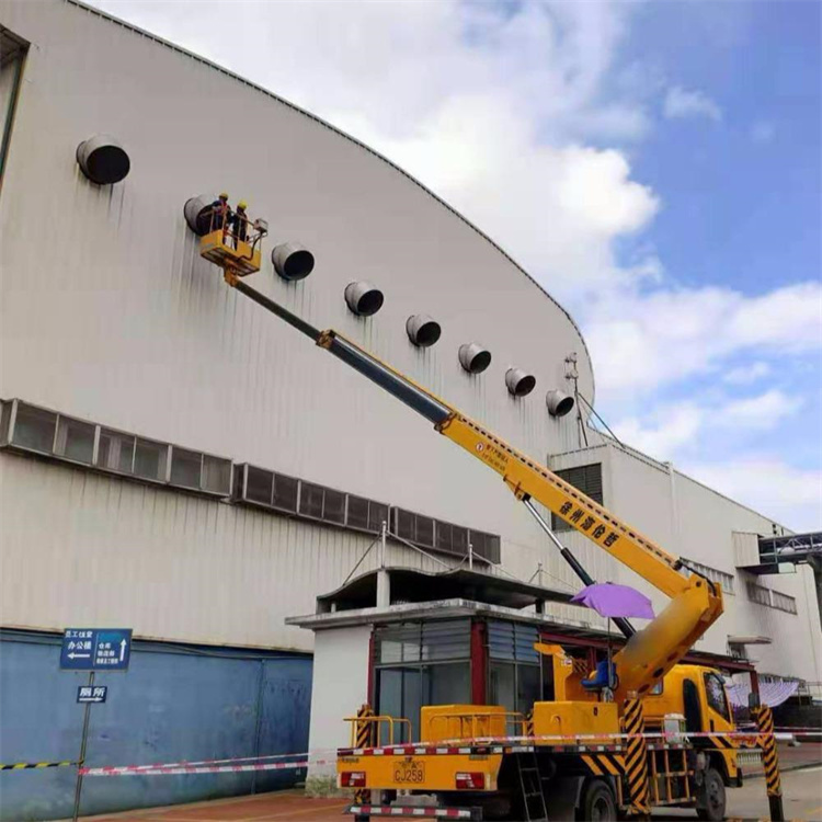 纳雍高空作业车出租服务：专业广告牌安装解决方案