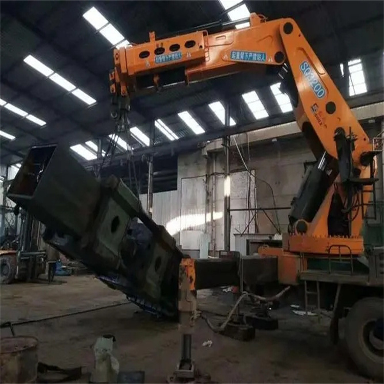 纳雍130吨折臂吊车出租吊机租赁附近电话